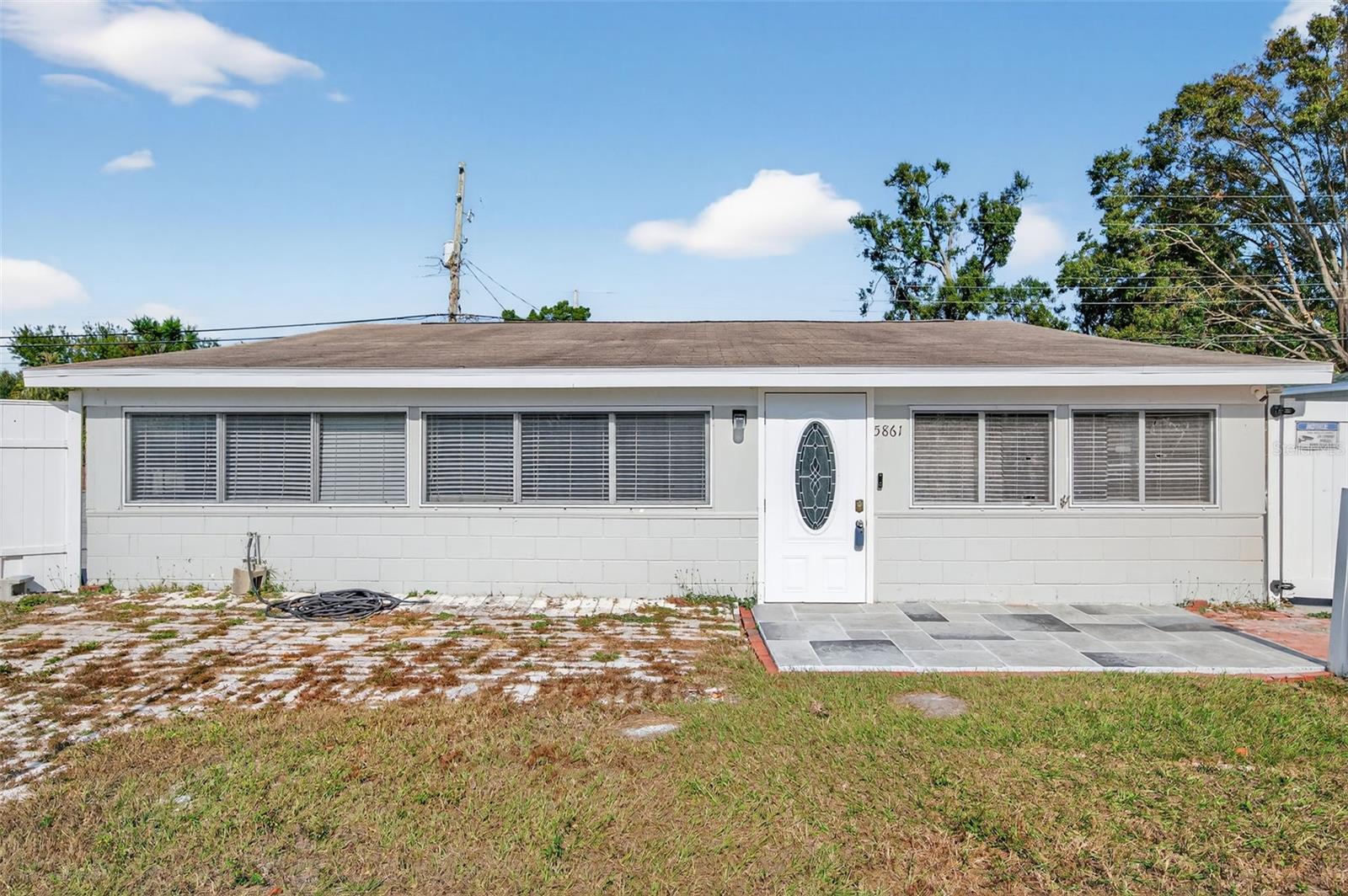 Single Family Residence em PINELLAS PARK, FL - Daniel Dourado