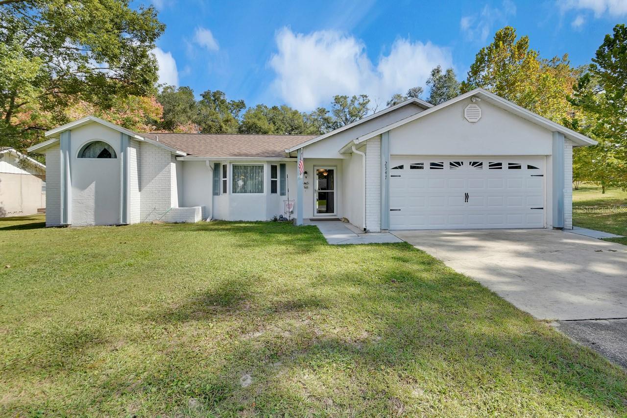 Single Family Residence em DELAND, FL - Daniel Dourado