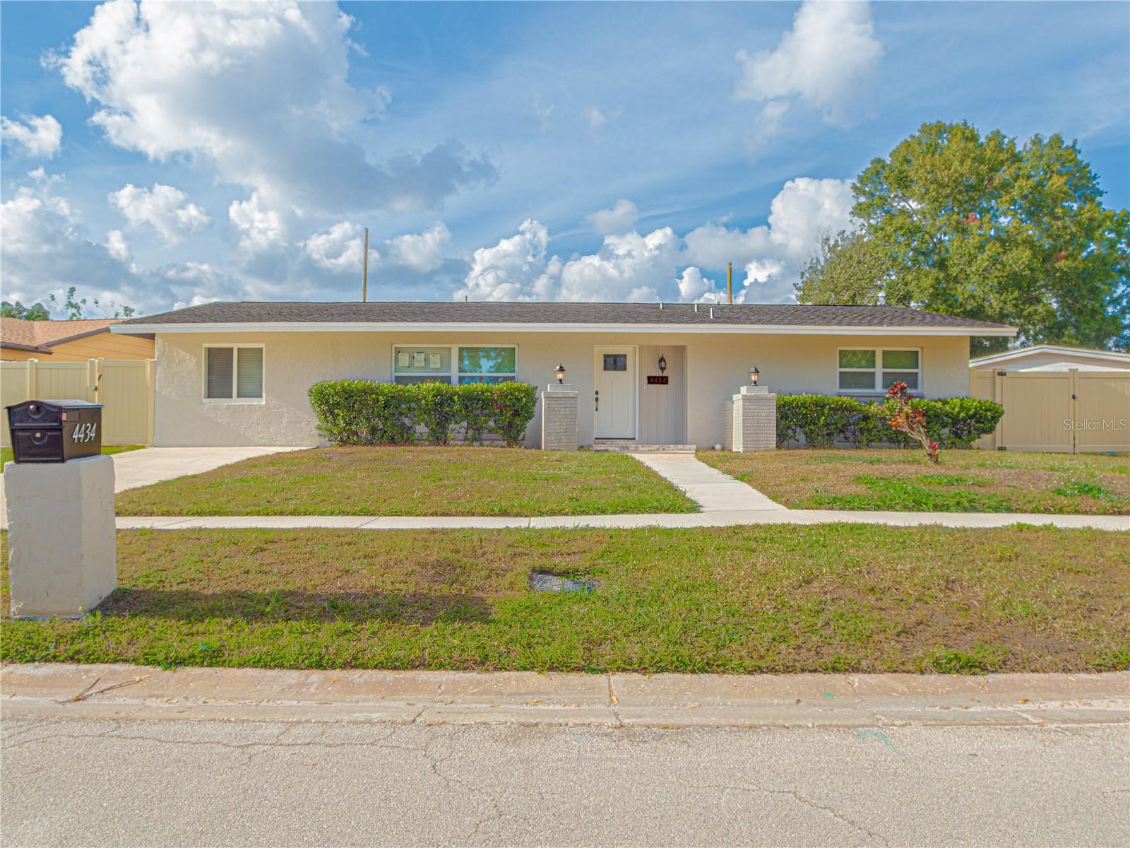 Single Family Residence em TAMPA, FL - Daniel Dourado
