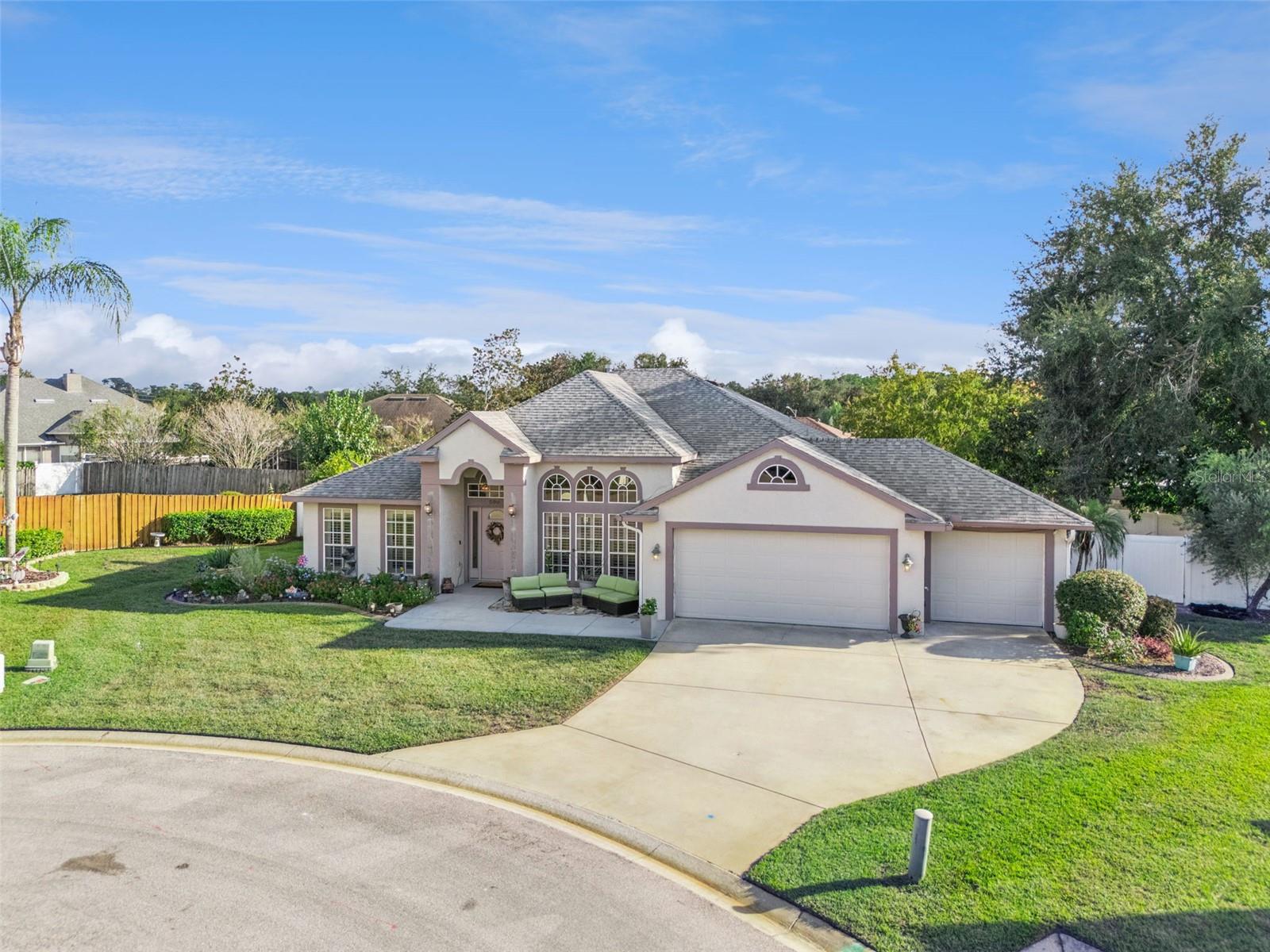 Single Family Residence em DEBARY, FL - Daniel Dourado