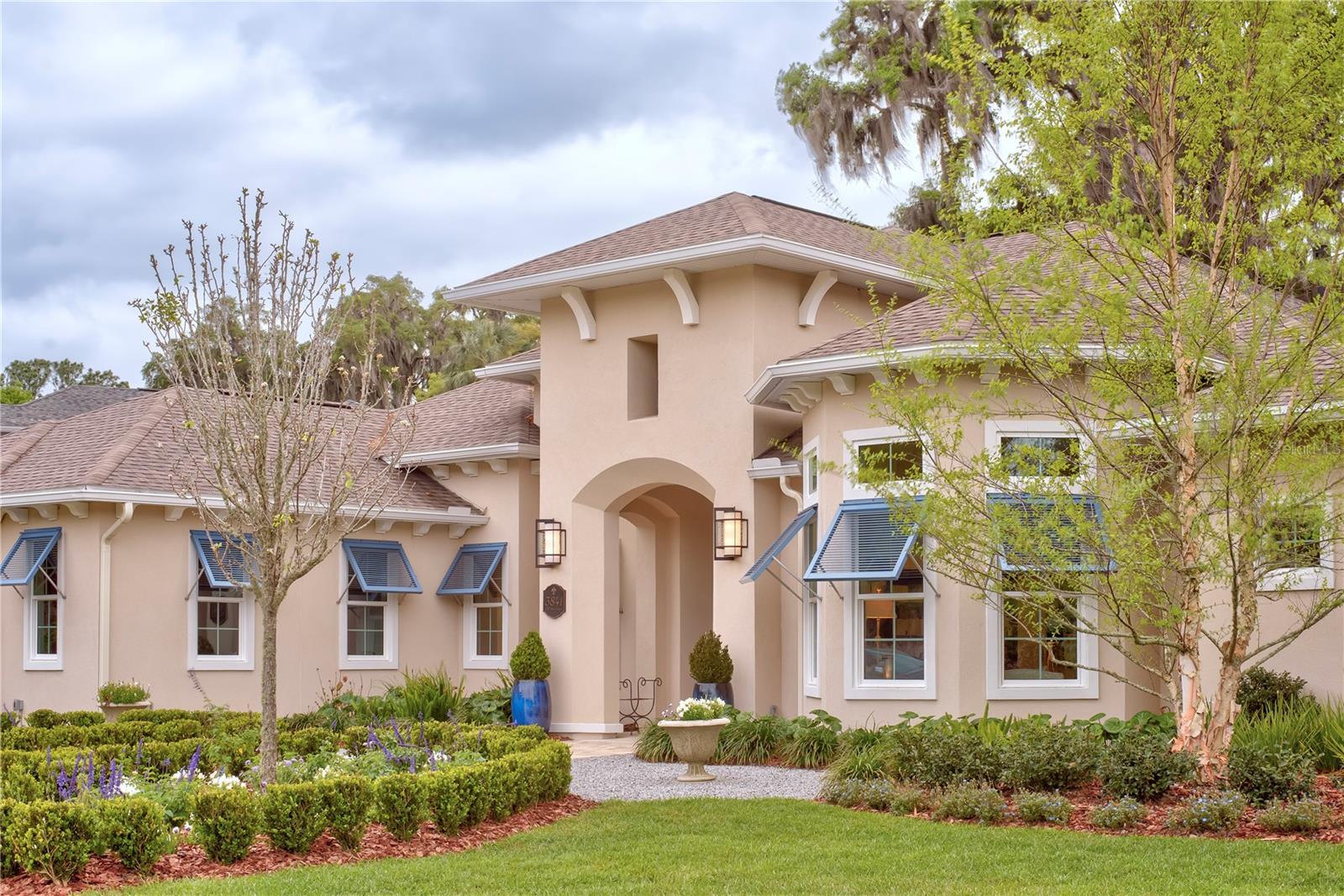 Single Family Residence in GAINESVILLE, FL - Daniel Dourado