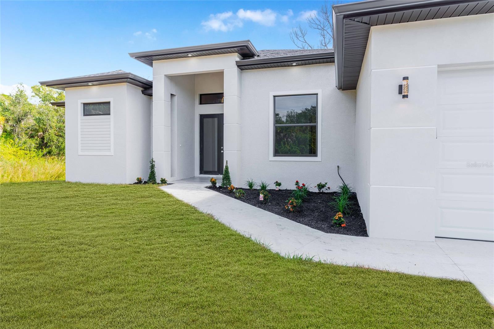 Single Family Residence em PORT CHARLOTTE, FL - Daniel Dourado