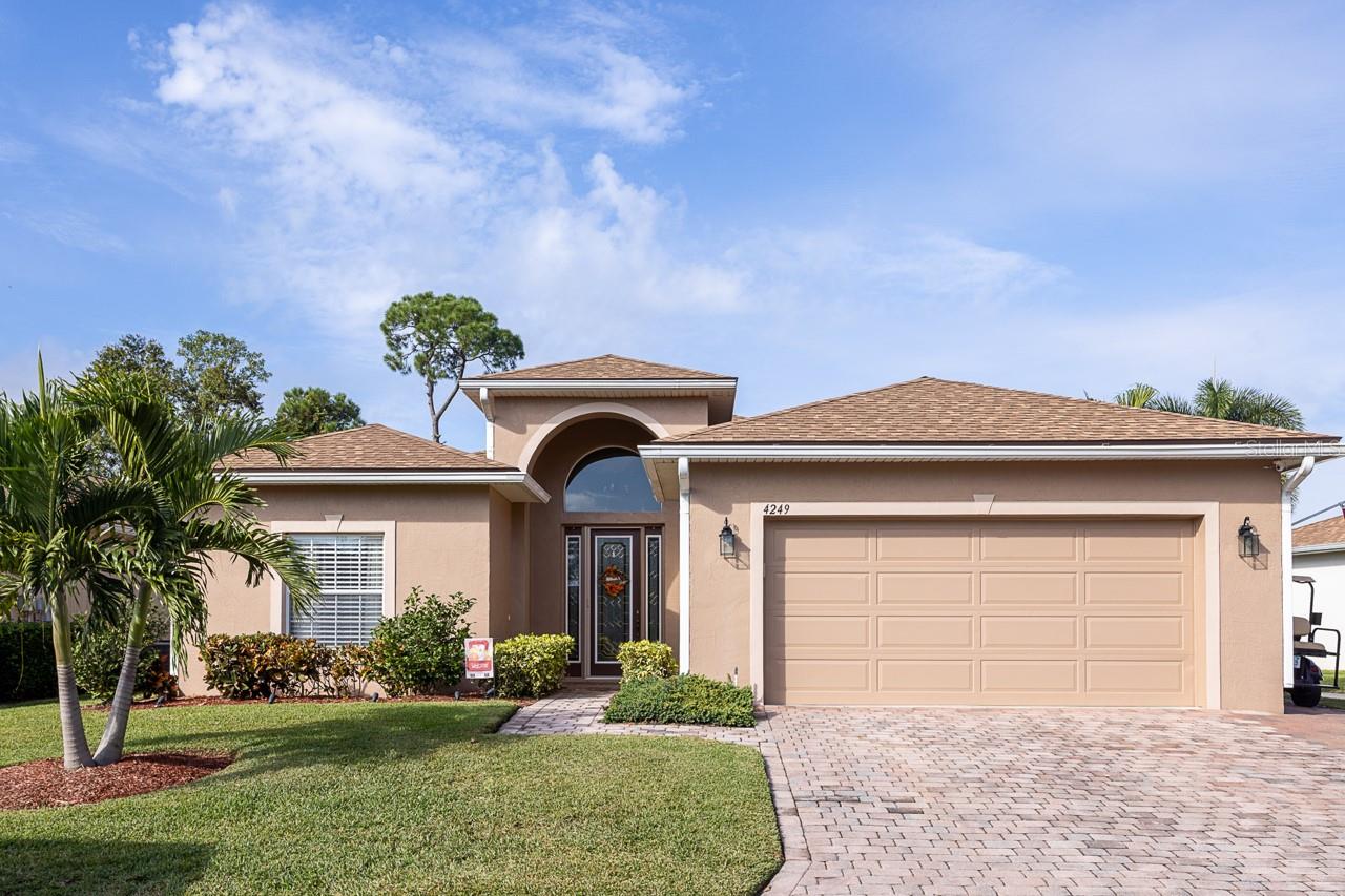 Single Family Residence in LAKE WALES, FL - Daniel Dourado
