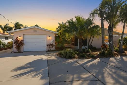 Single Family Residence em HUDSON, FL - Daniel Dourado