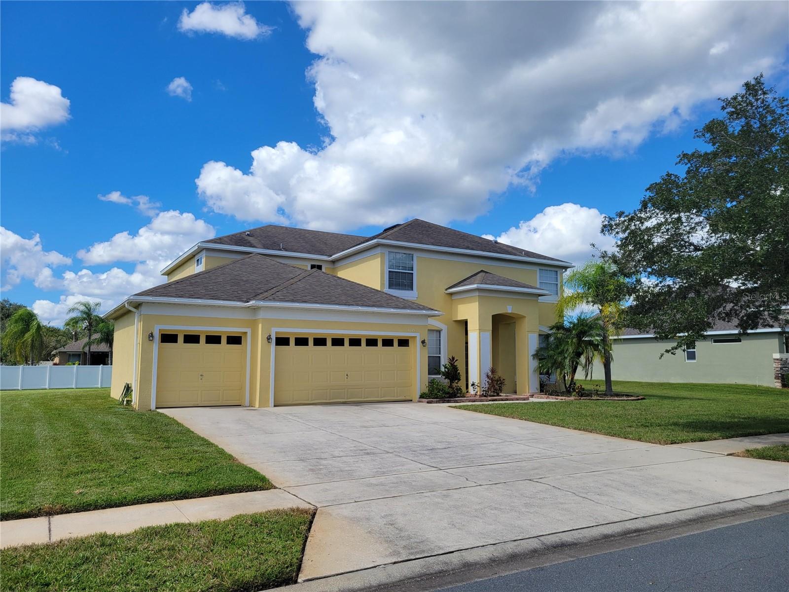Single Family Residence in KISSIMMEE, FL - Daniel Dourado