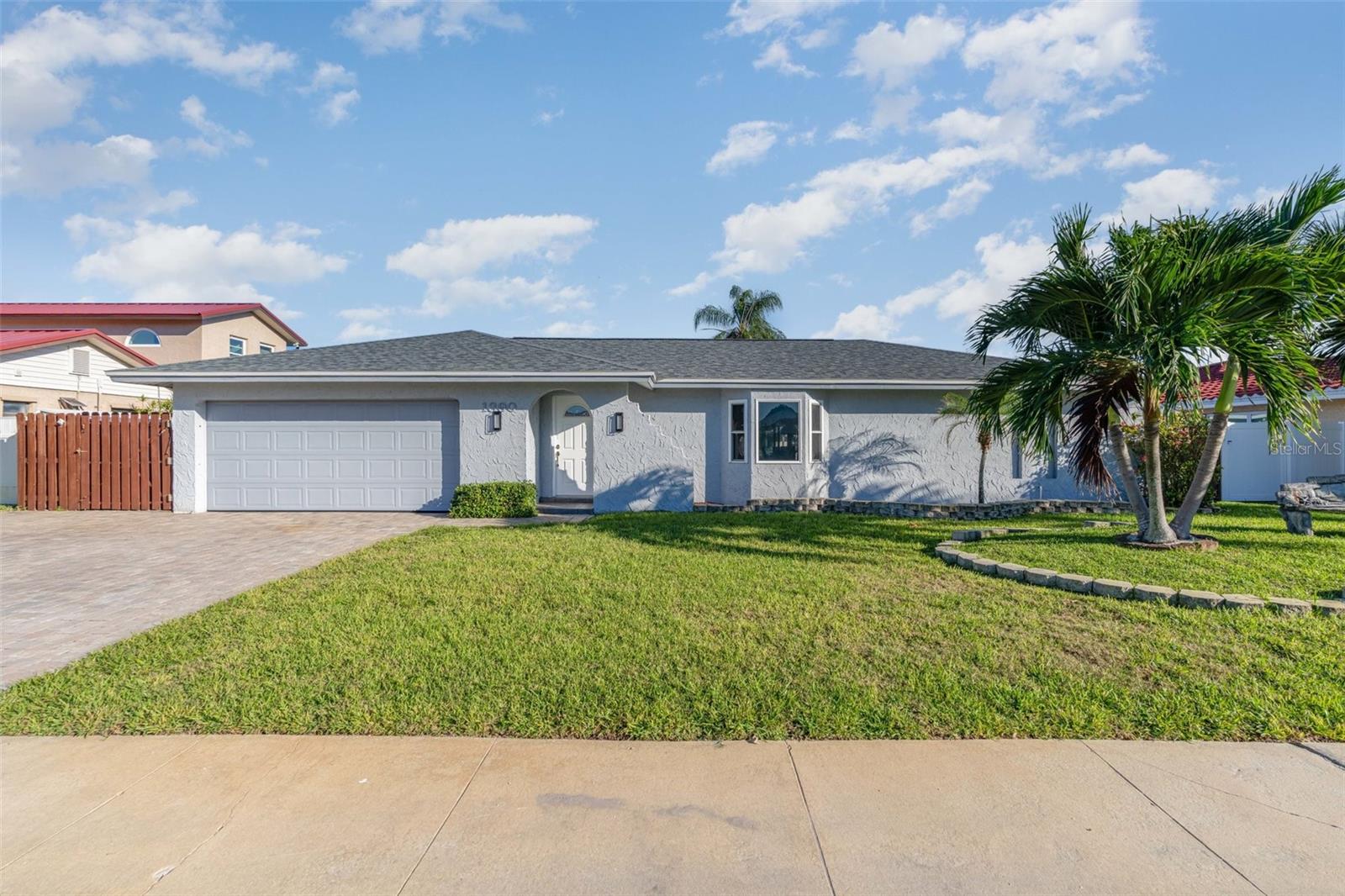 Single Family Residence em MERRITT ISLAND, FL - Daniel Dourado