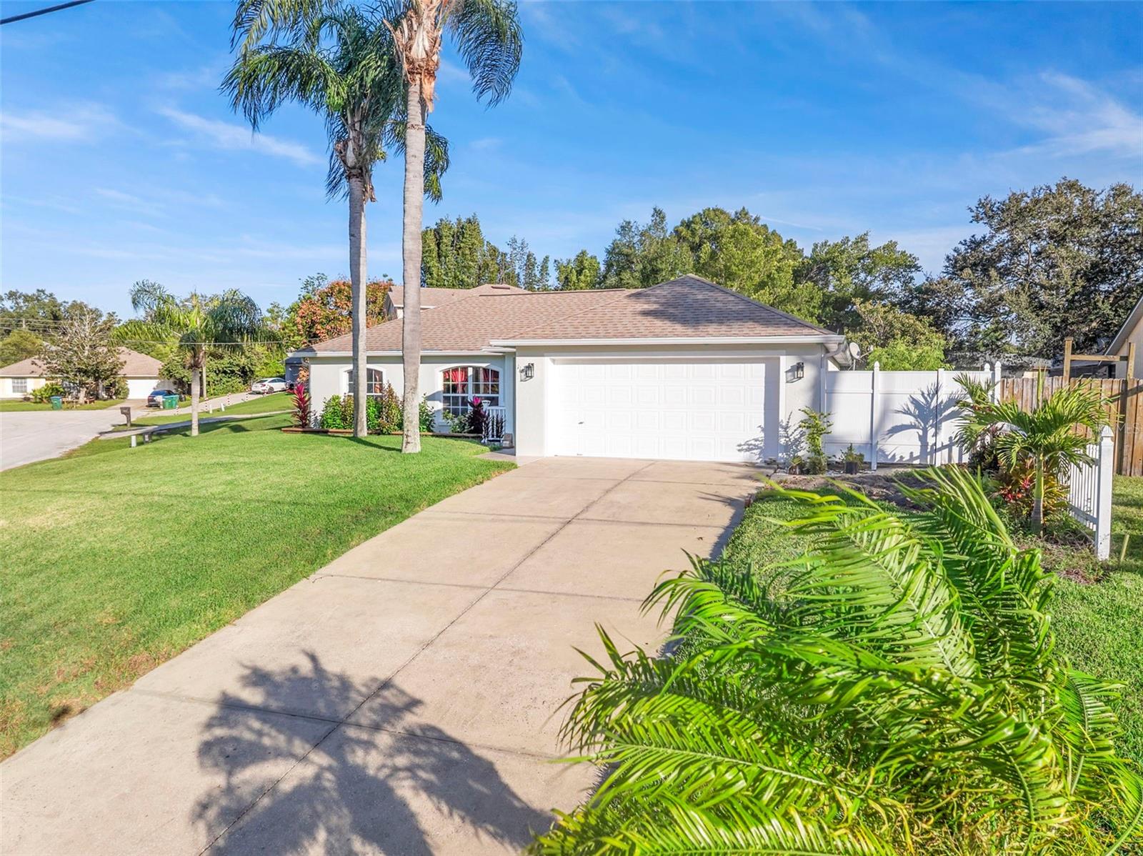 Single Family Residence em DELTONA, FL - Daniel Dourado