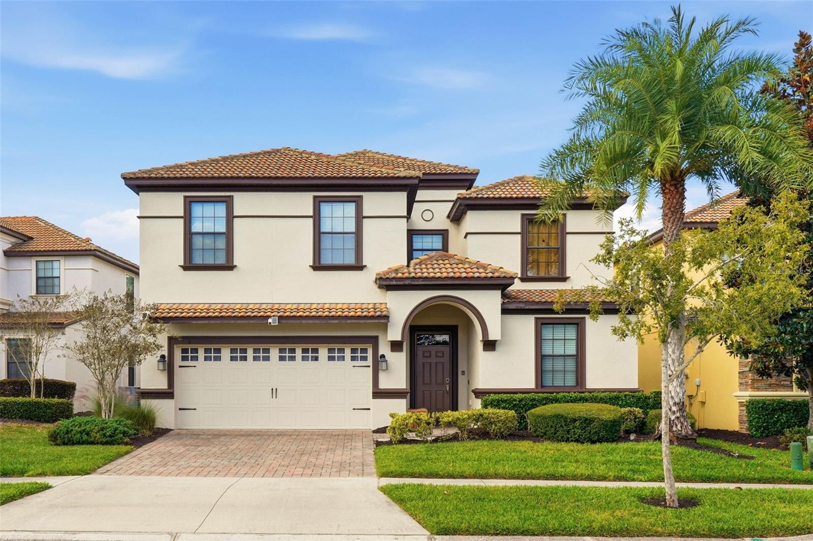 Single Family Residence in DAVENPORT, FL - Daniel Dourado