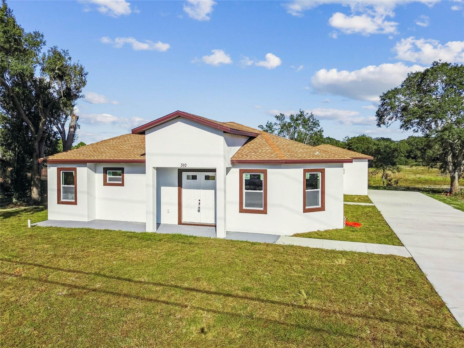 Single Family Residence in SPRING HILL, FL - Daniel Dourado