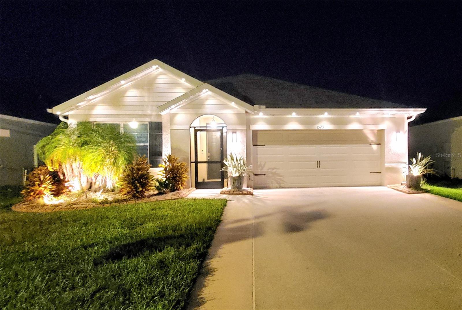 Single Family Residence em WESLEY CHAPEL, FL - Daniel Dourado