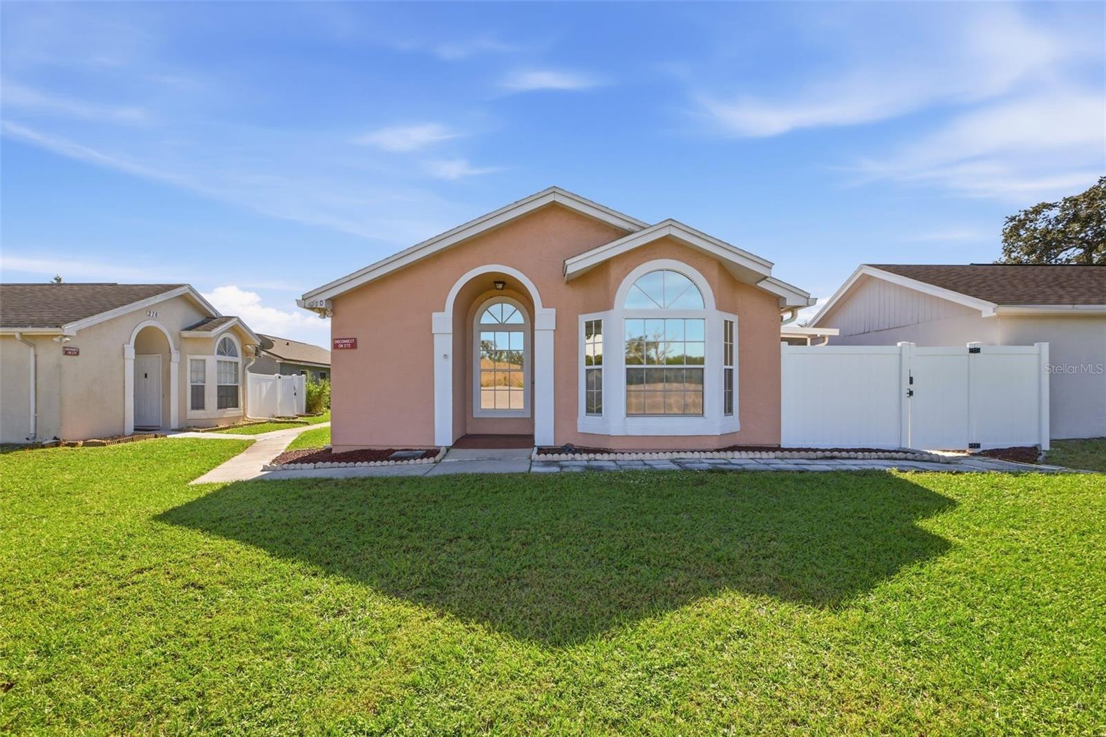 Single Family Residence em WINTER SPRINGS, FL - Daniel Dourado