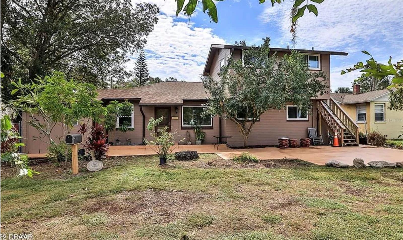 Single Family Residence in DAYTONA BEACH, FL - Daniel Dourado