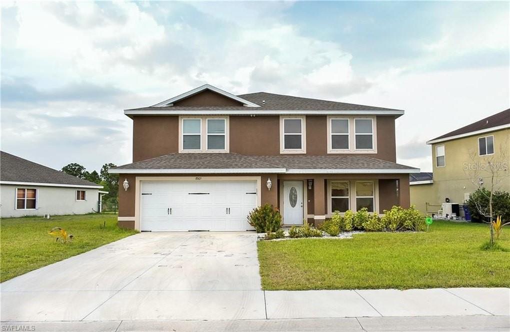 Single Family Residence in LEHIGH ACRES, FL - Daniel Dourado