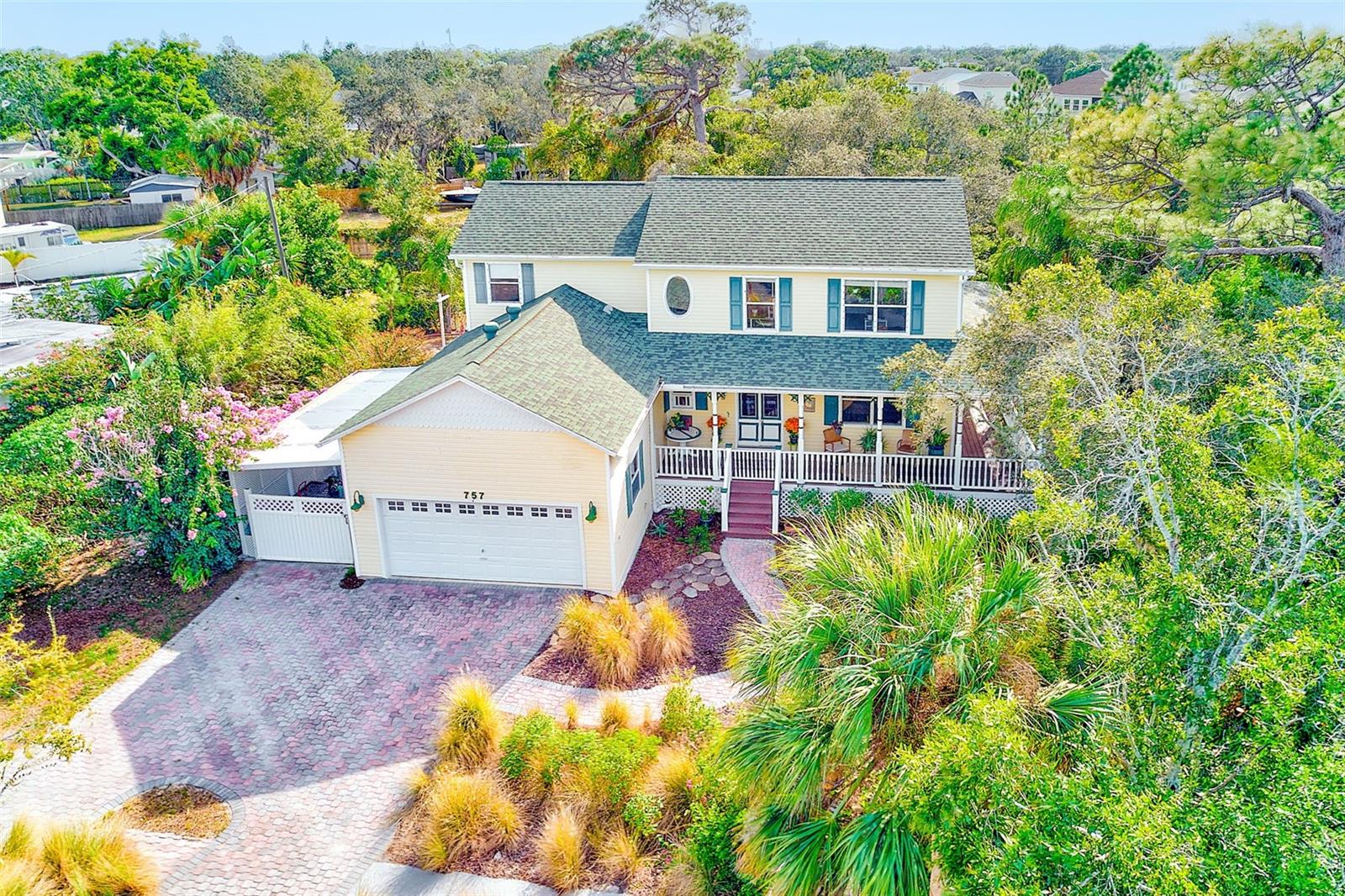 Single Family Residence em TARPON SPRINGS, FL - Daniel Dourado