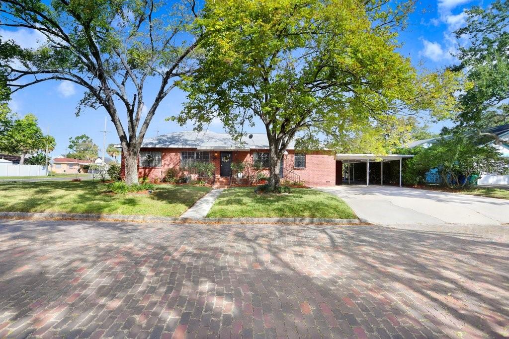 Single Family Residence em TAMPA, FL - Daniel Dourado