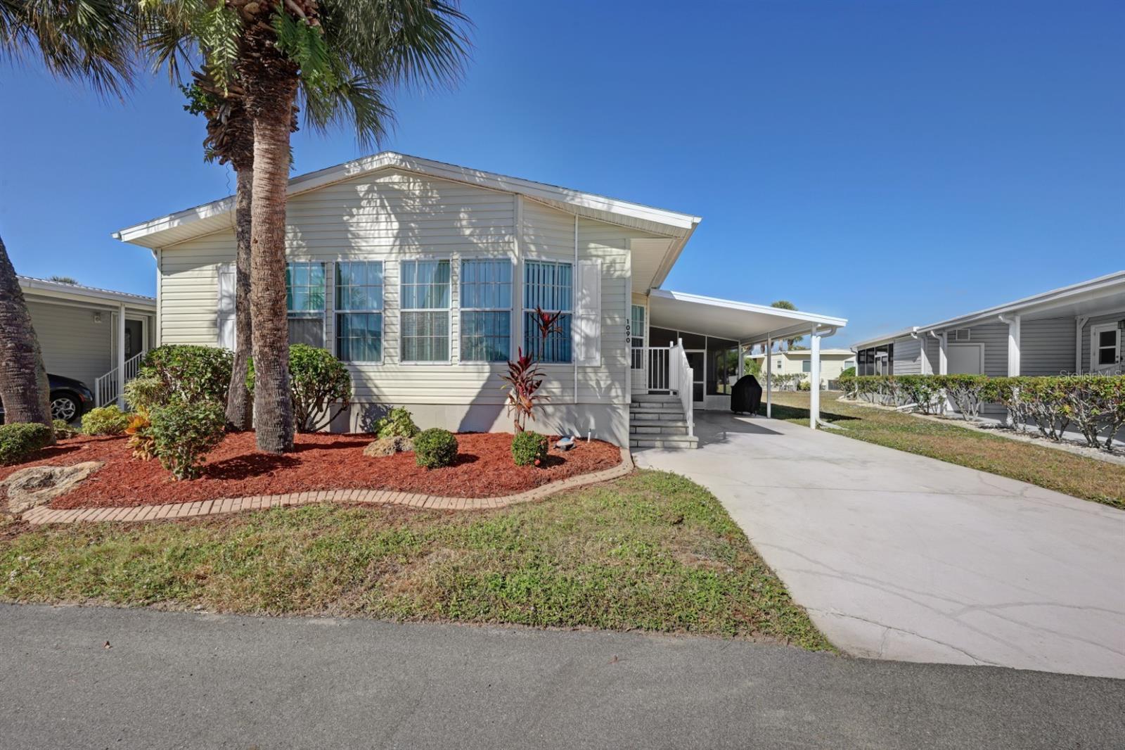 Manufactured Home em PORT CHARLOTTE, FL - Daniel Dourado