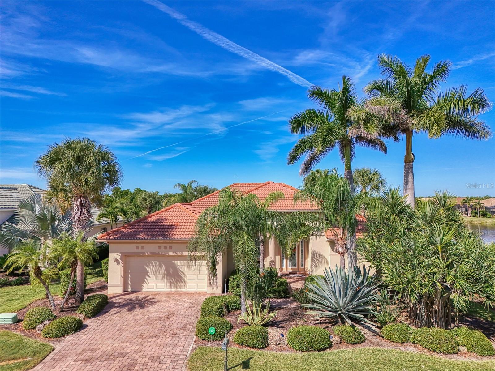 Single Family Residence em PORT CHARLOTTE, FL - Daniel Dourado