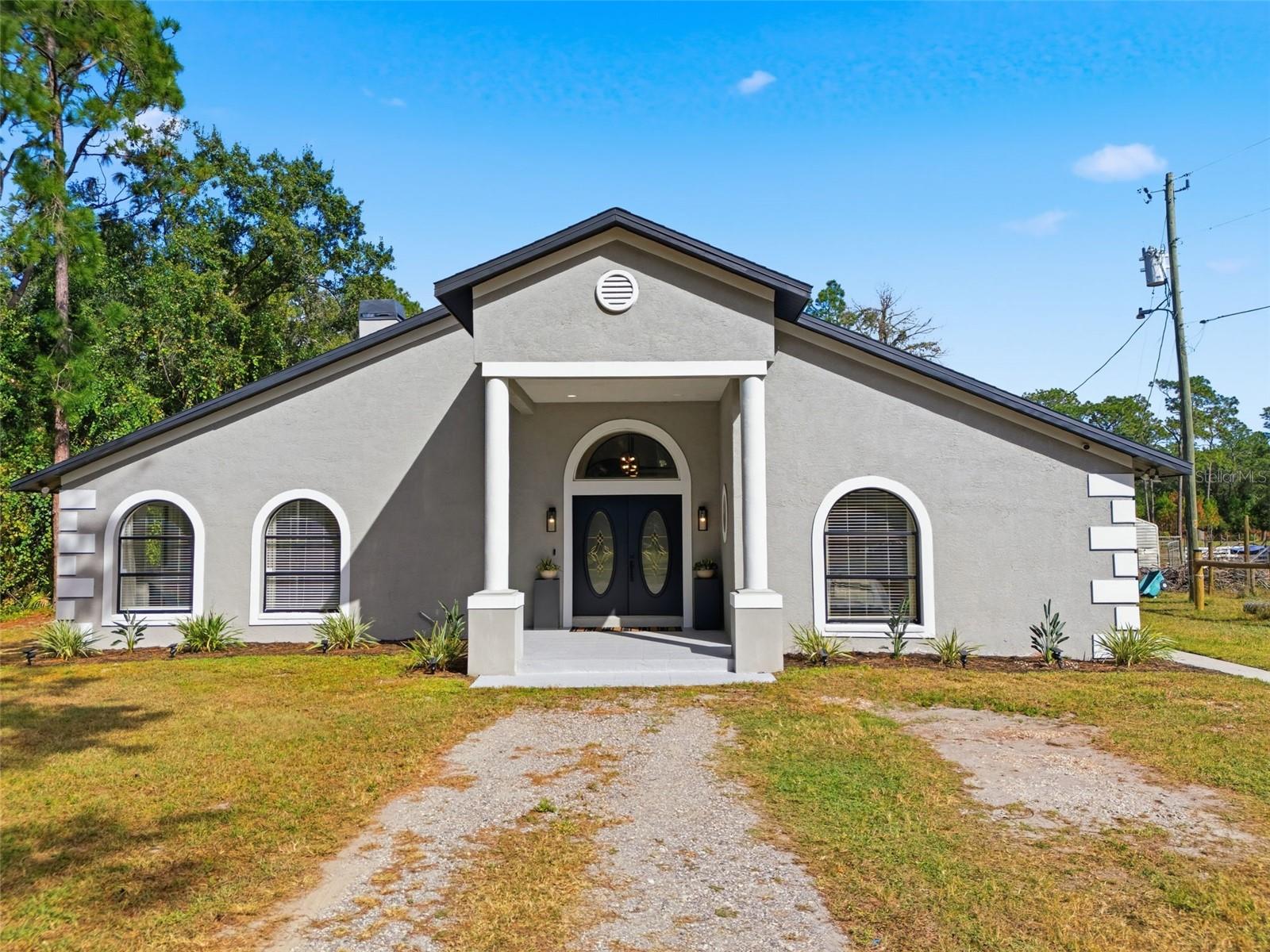 Single Family Residence em WESLEY CHAPEL, FL - Daniel Dourado