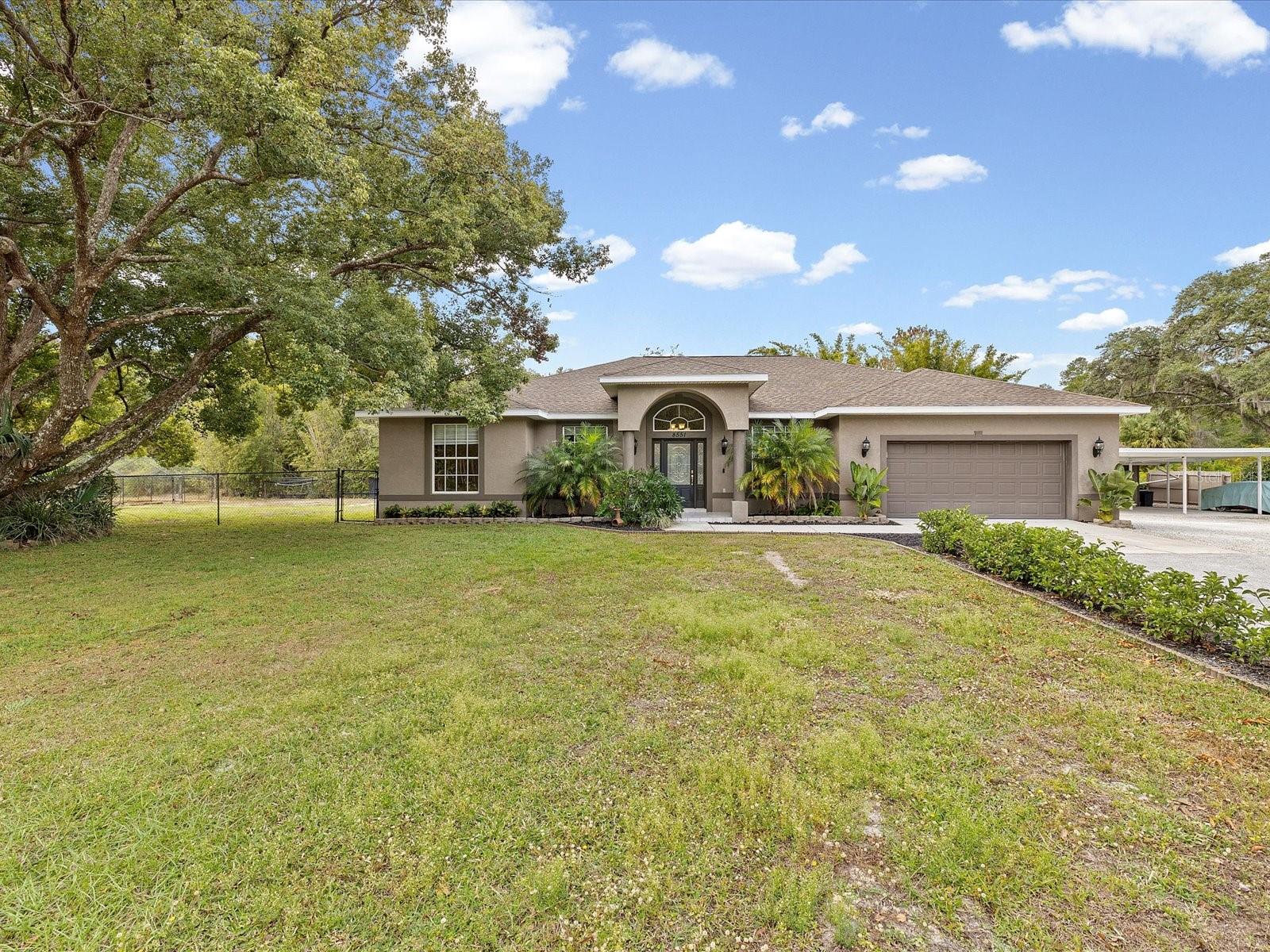 Single Family Residence em NEW PORT RICHEY, FL - Daniel Dourado