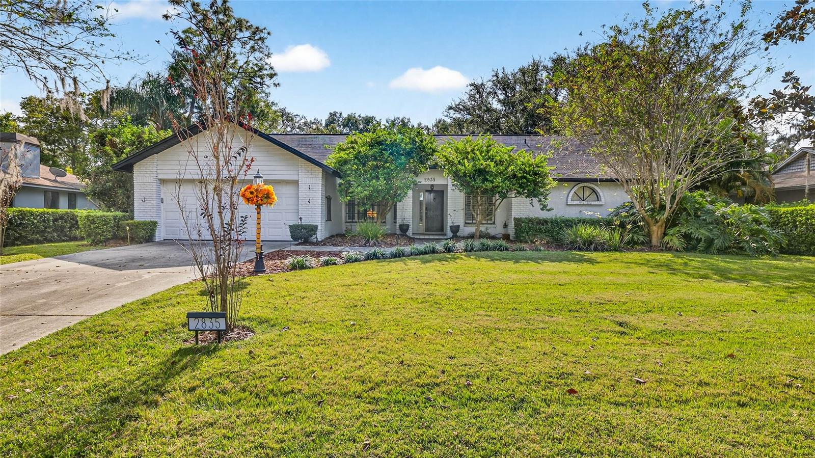 Single Family Residence in PLANT CITY, FL - Daniel Dourado