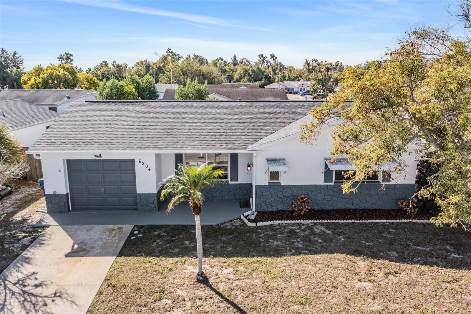 Single Family Residence em NEW PORT RICHEY, FL - Daniel Dourado