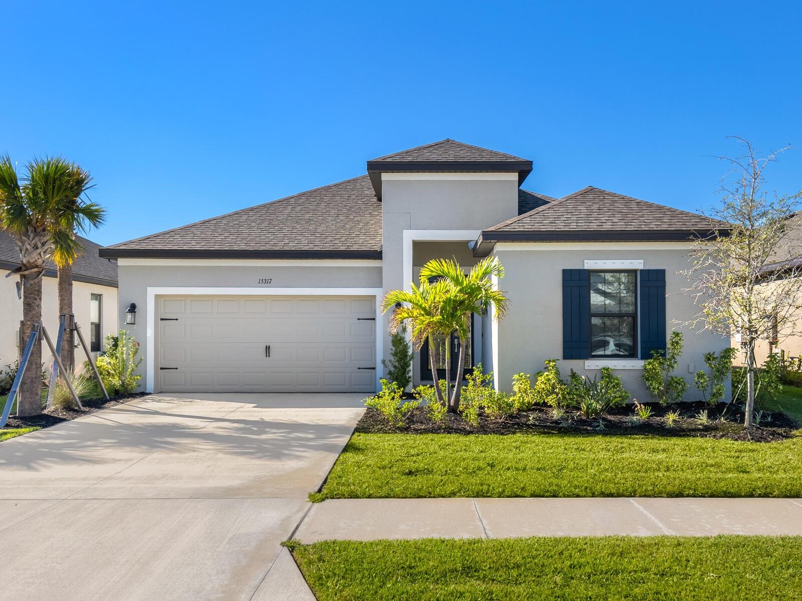 Single Family Residence in NOKOMIS, FL - Daniel Dourado