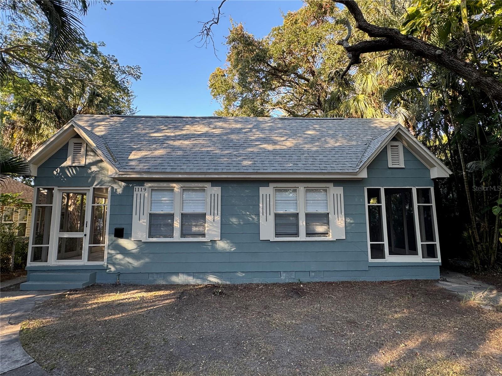 Single Family Residence em ST PETERSBURG, FL - Daniel Dourado