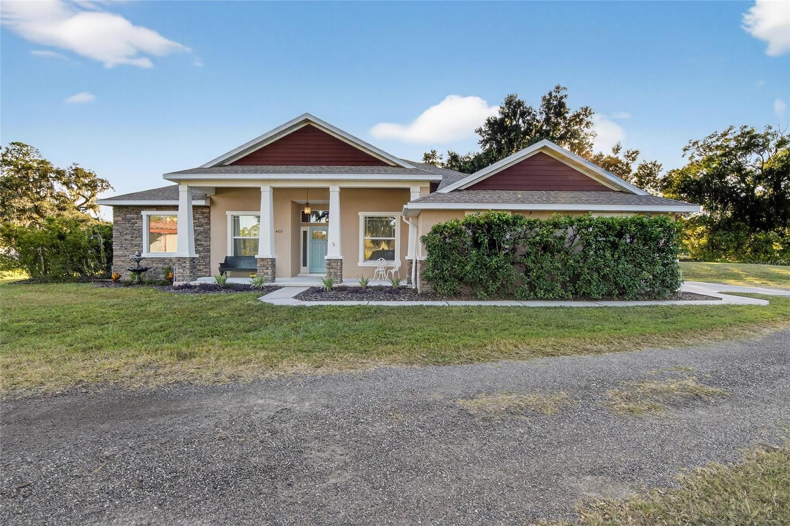 Single Family Residence in PLANT CITY, FL - Daniel Dourado