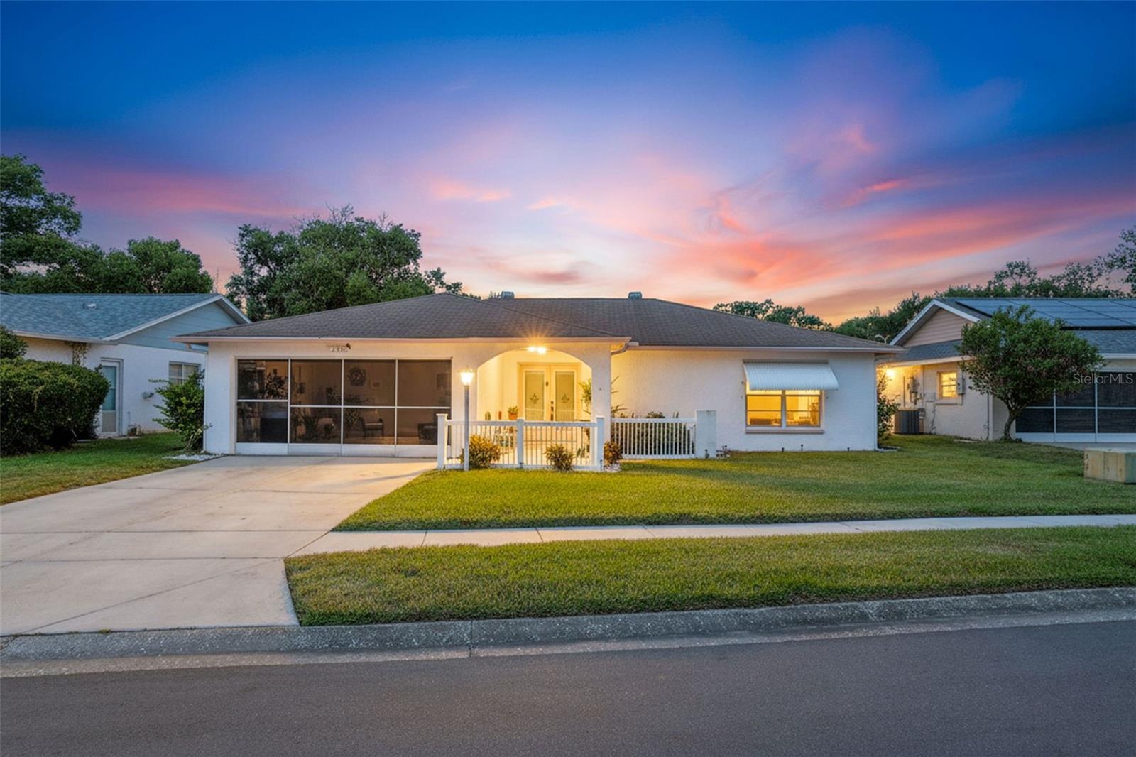 Single Family Residence in PORT RICHEY, FL - Daniel Dourado