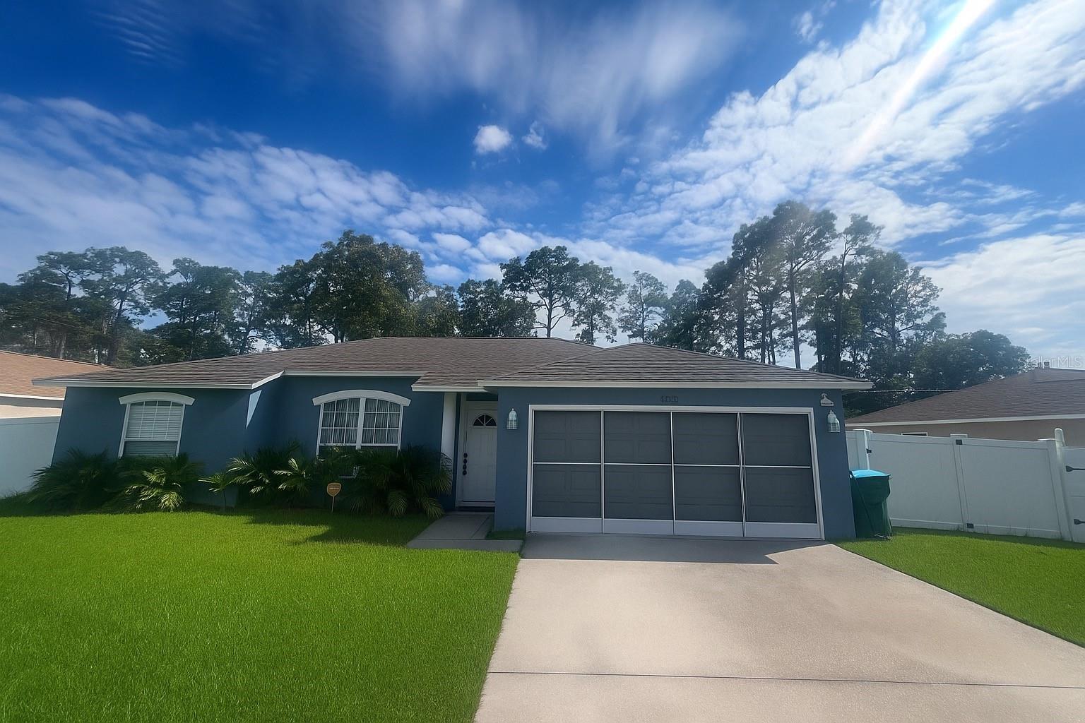 Single Family Residence in DELTONA, FL - Daniel Dourado