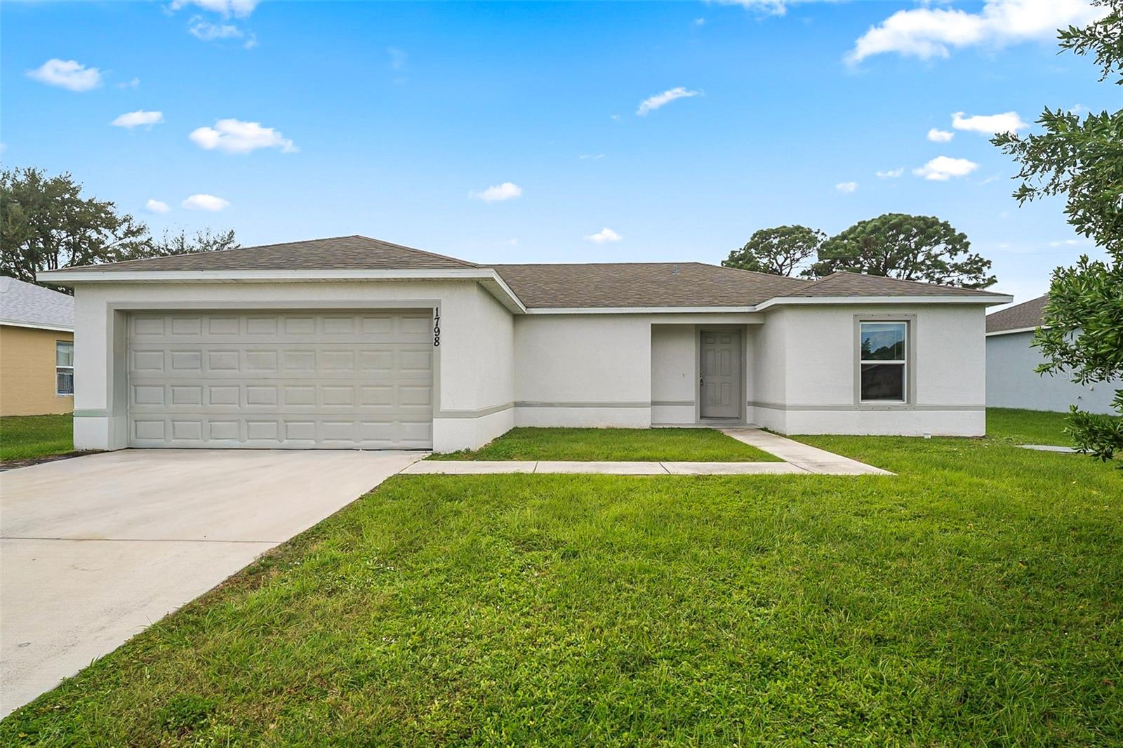 Single Family Residence in PORT ST LUCIE, FL - Daniel Dourado