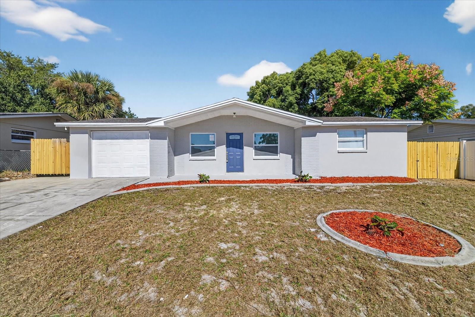 Single Family Residence in PORT RICHEY, FL - Daniel Dourado