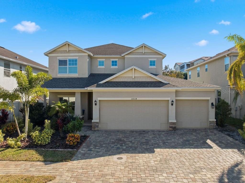 Single Family Residence em SEMINOLE, FL - Daniel Dourado