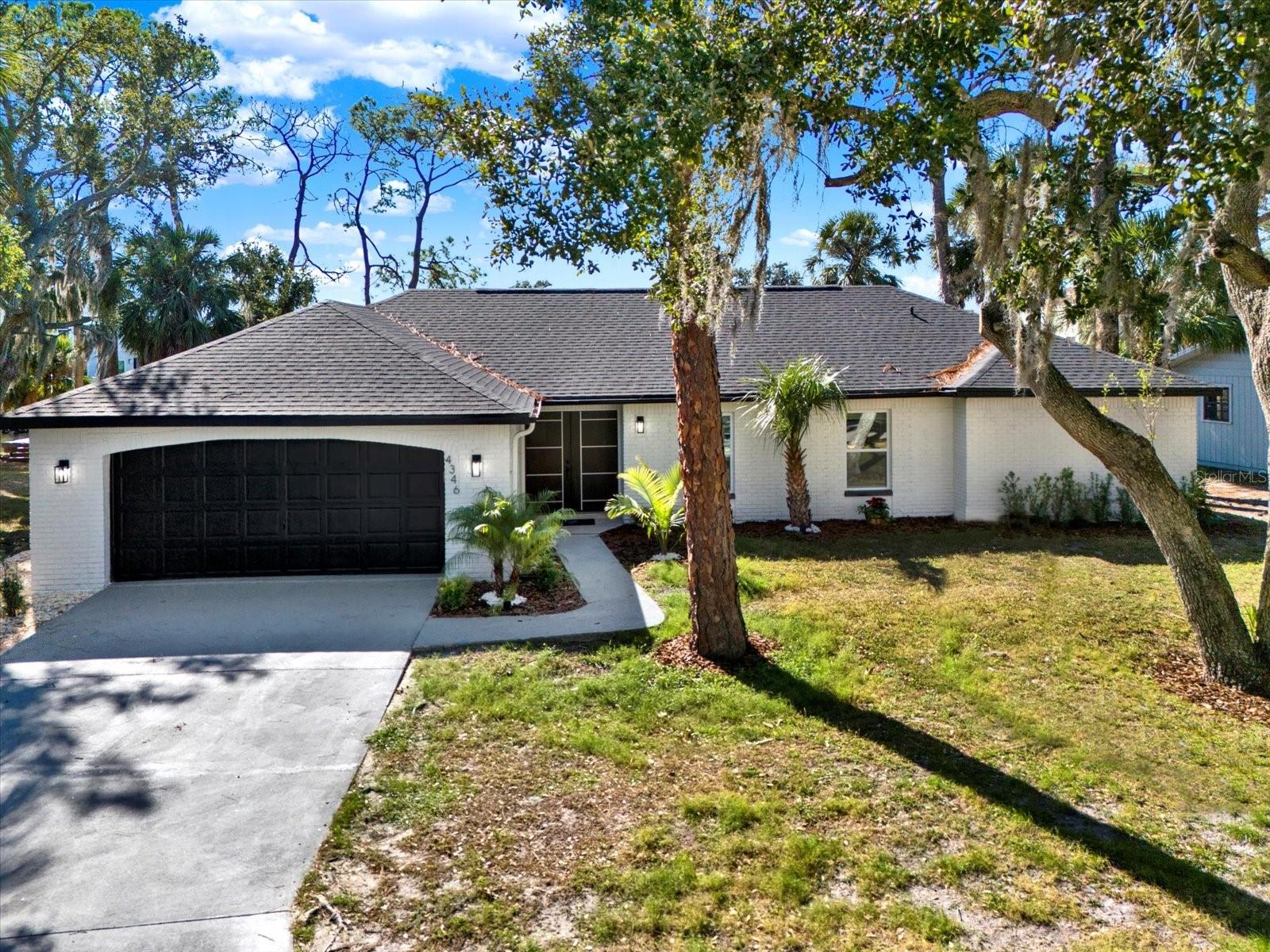 Single Family Residence em NEW PORT RICHEY, FL - Daniel Dourado