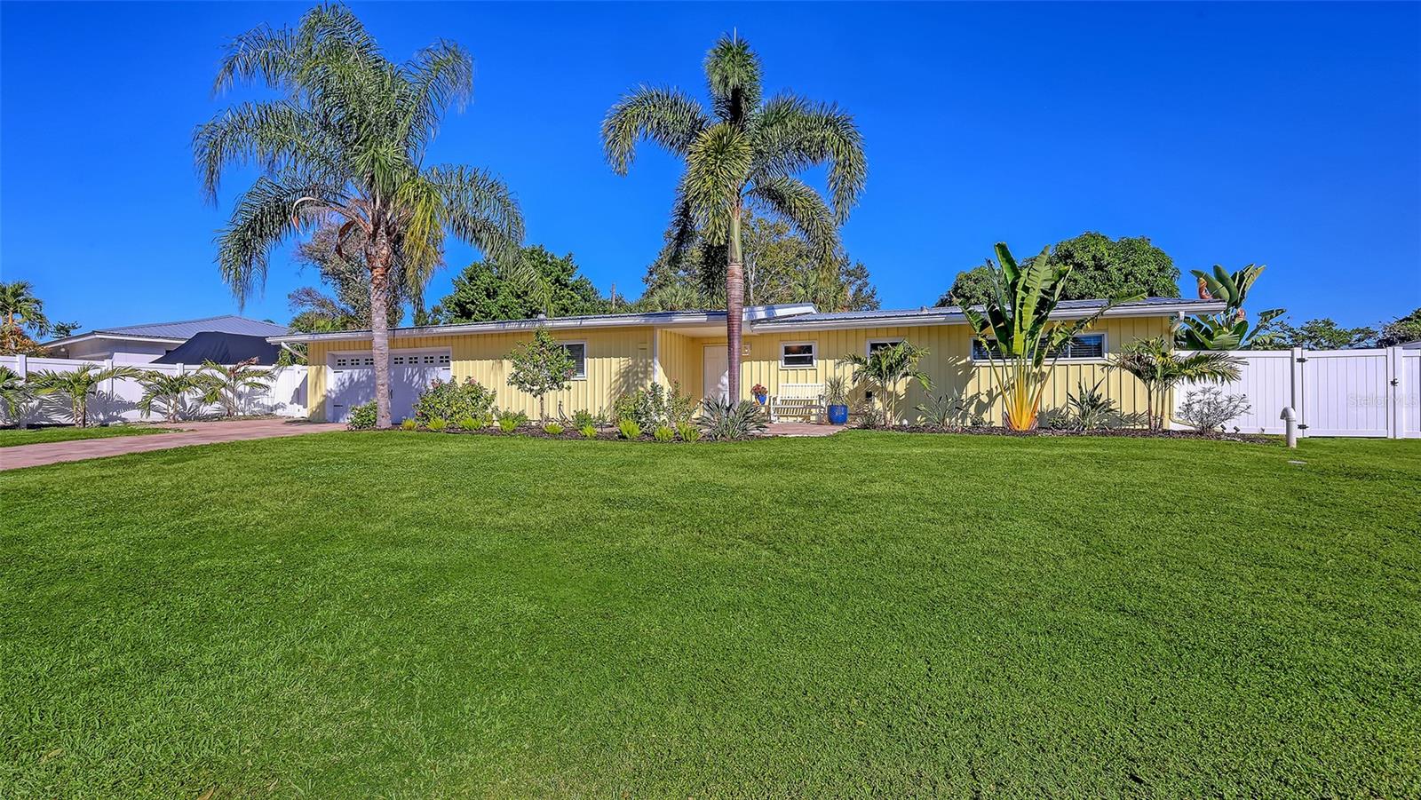 Single Family Residence em SARASOTA, FL - Daniel Dourado