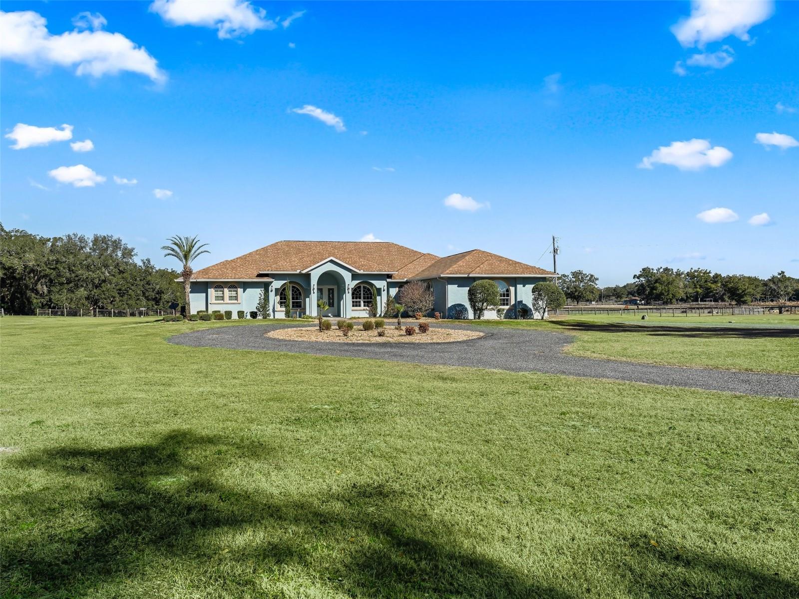 Single Family Residence em WILLISTON, FL - Daniel Dourado