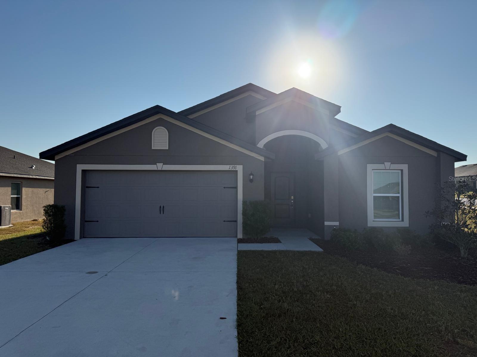 Single Family Residence em DUNDEE, FL - Daniel Dourado