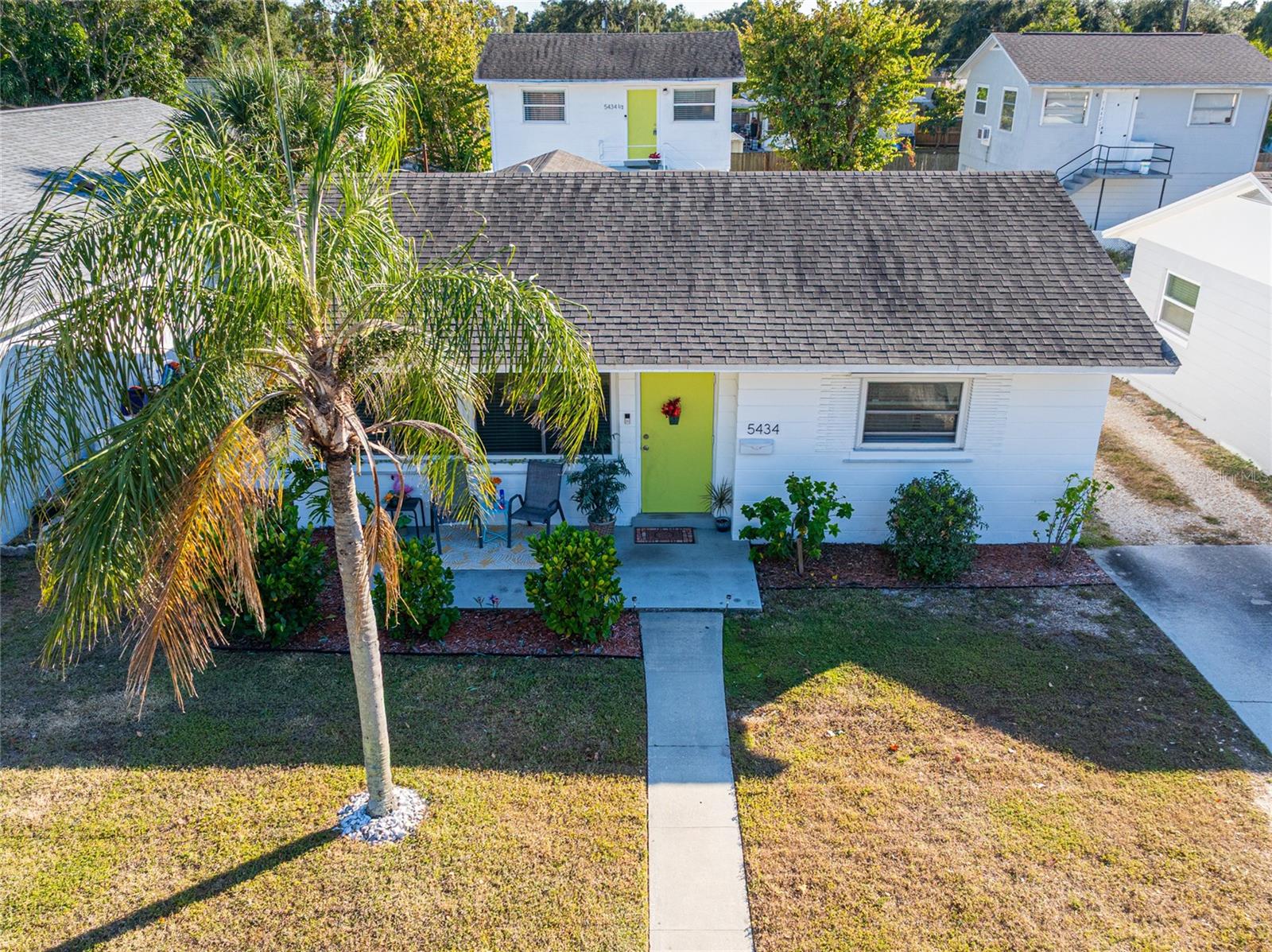 Single Family Residence em ST PETERSBURG, FL - Daniel Dourado