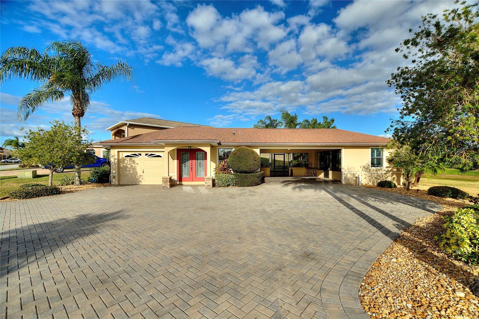 Single Family Residence in POLK CITY, FL - Daniel Dourado