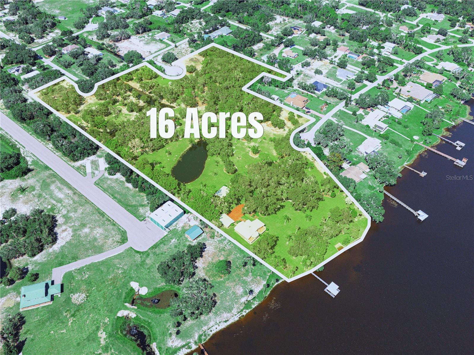 Single Family Residence in LAKE WALES, FL - Daniel Dourado