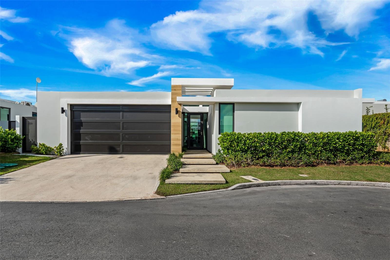 Single Family Residence in BAYAMON, PR - Daniel Dourado