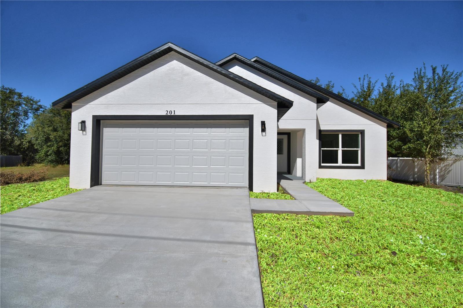 Single Family Residence in POINCIANA, FL - Daniel Dourado