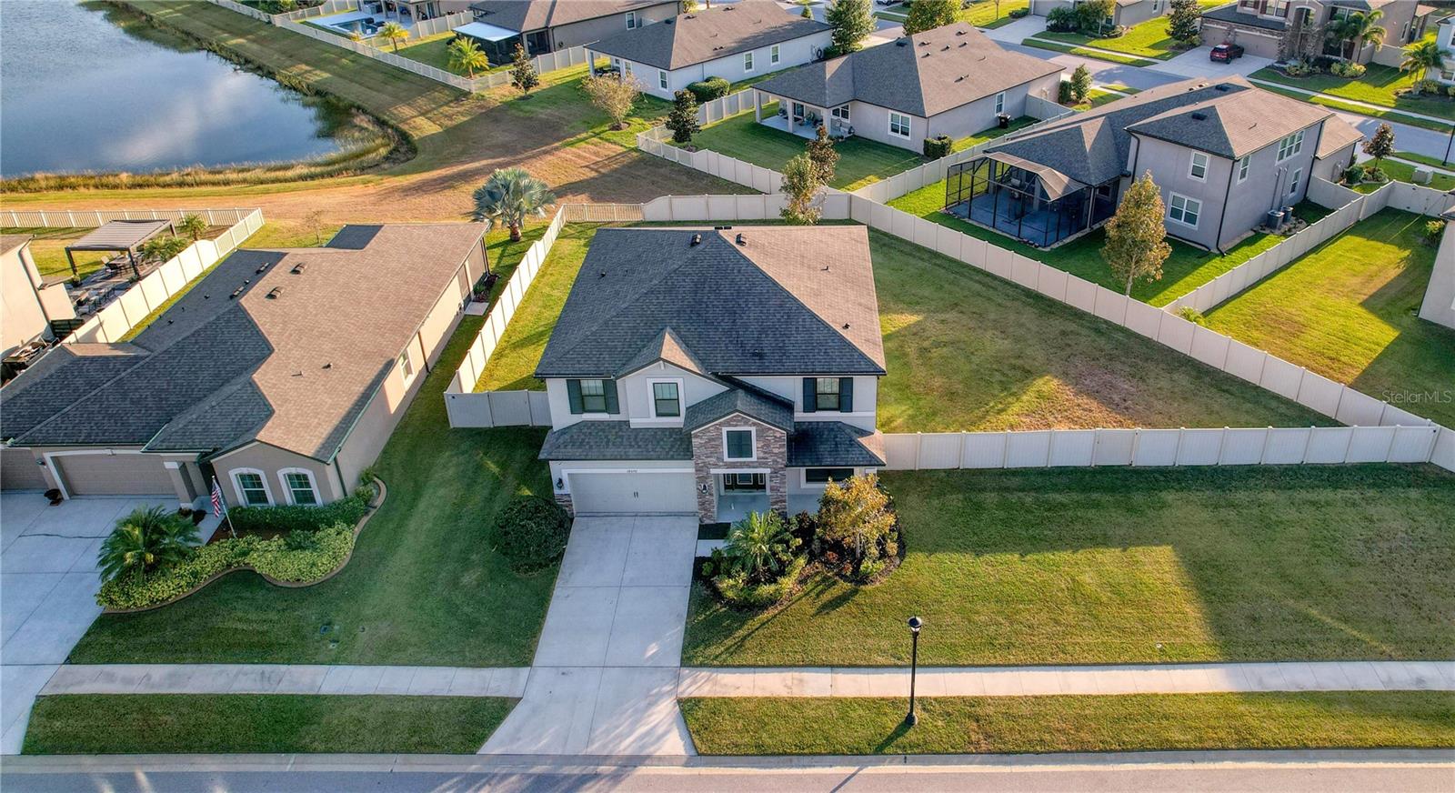 Single Family Residence in SPRING HILL, FL - Daniel Dourado