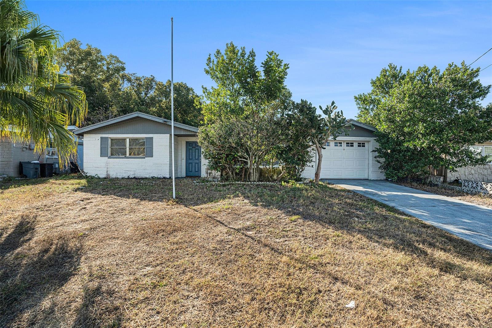 Single Family Residence in PORT RICHEY, FL - Daniel Dourado