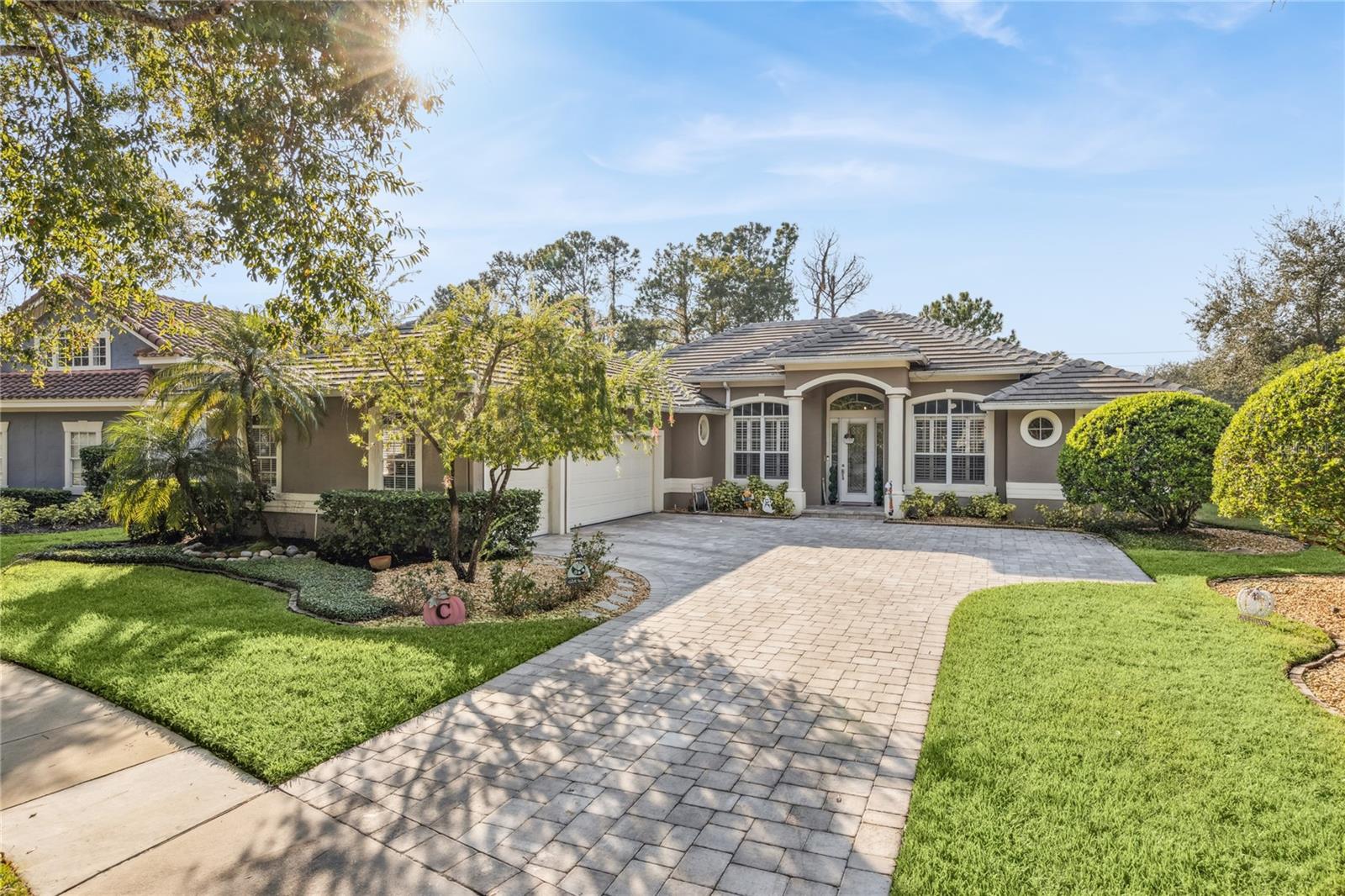 Single Family Residence in LAKE MARY, FL - Daniel Dourado