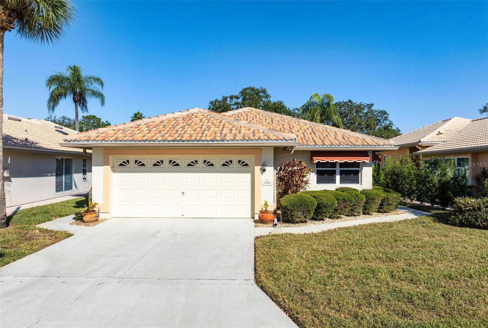 Single Family Residence em BRADENTON, FL - Daniel Dourado