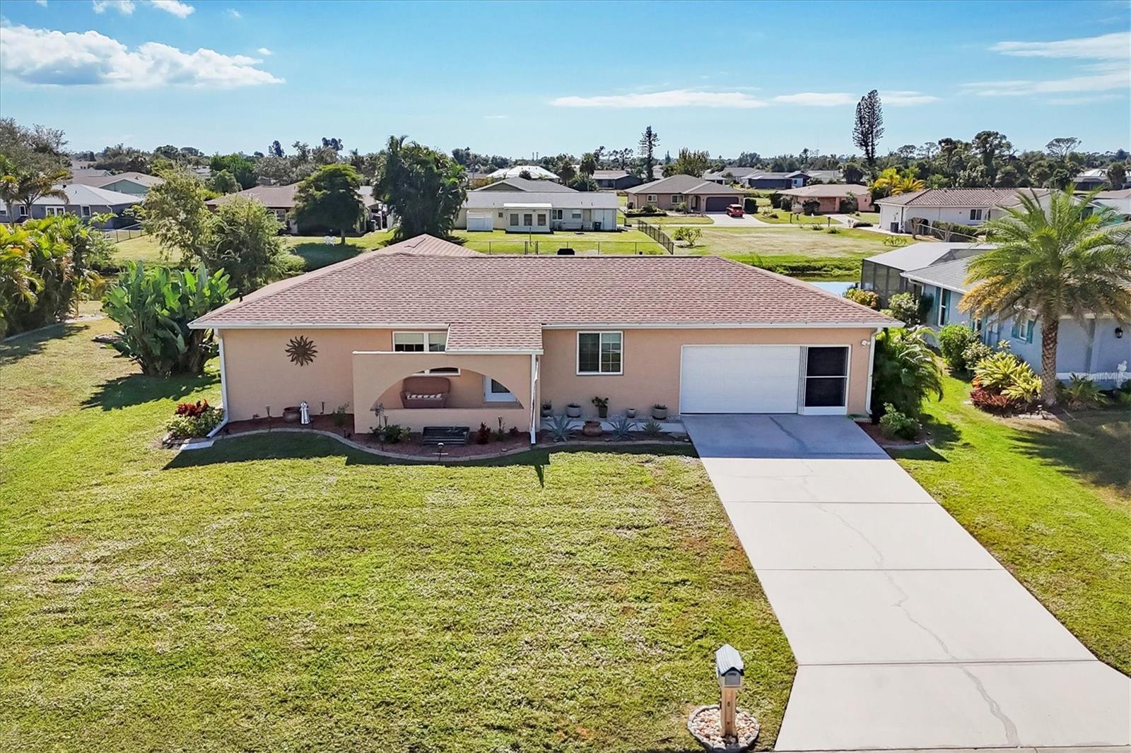 Single Family Residence em ROTONDA WEST, FL - Daniel Dourado