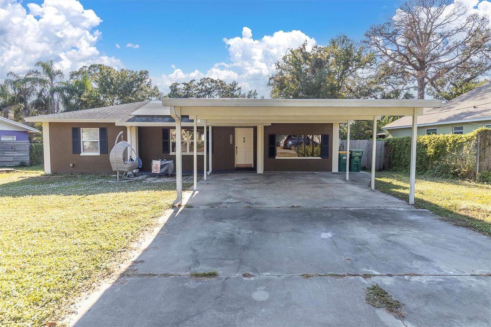 Single Family Residence in CLEARWATER, FL - Daniel Dourado