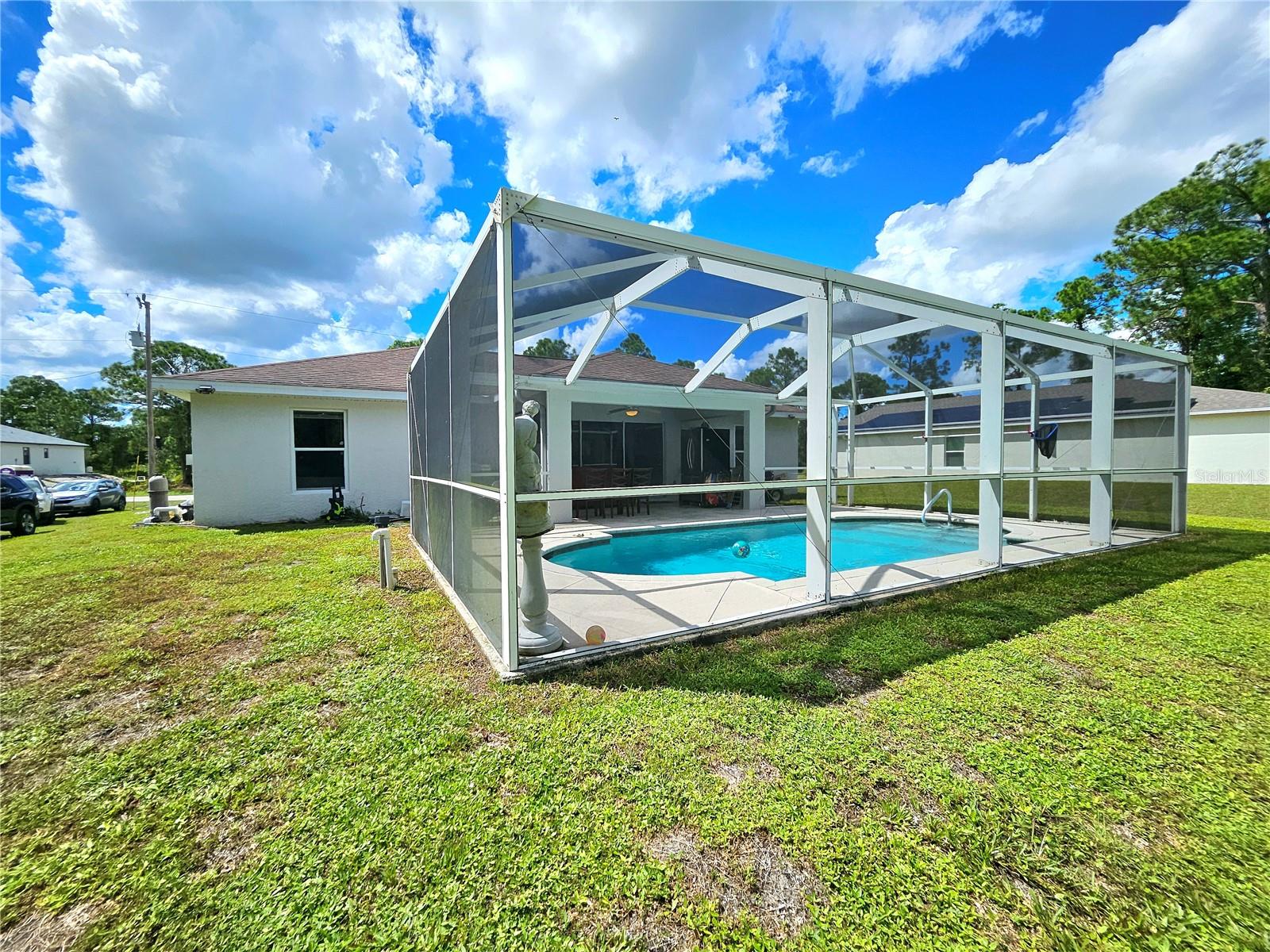 Single Family Residence in LEHIGH ACRES, FL - Daniel Dourado