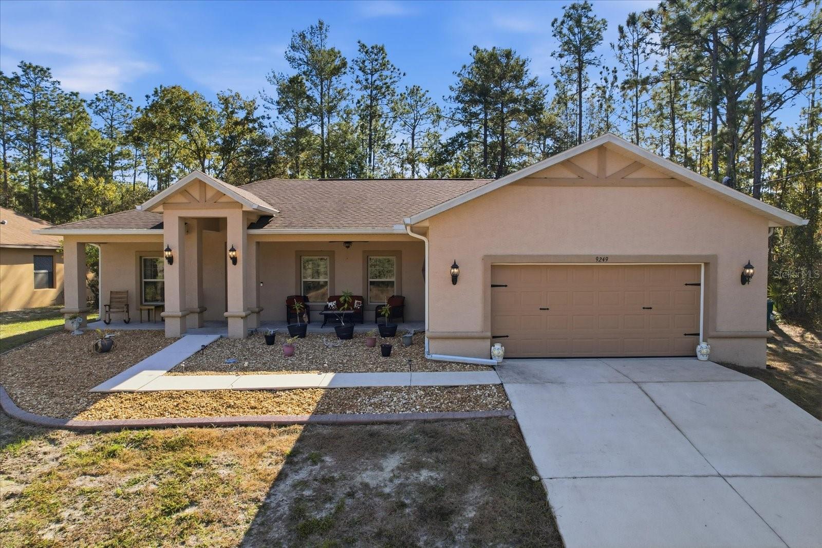 Single Family Residence in CITRUS SPRINGS, FL - Daniel Dourado